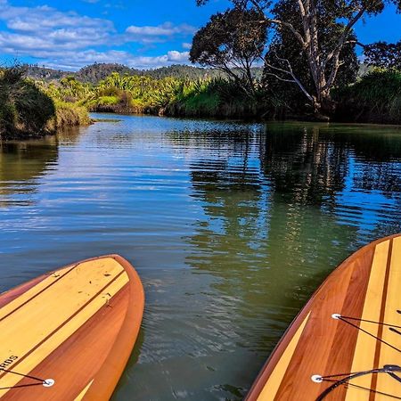 Adventurer'S Chest - Pohutukawa Hotel Hotwater Beach Bagian luar foto